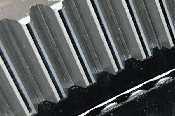 FCD600ケース内歯車加工